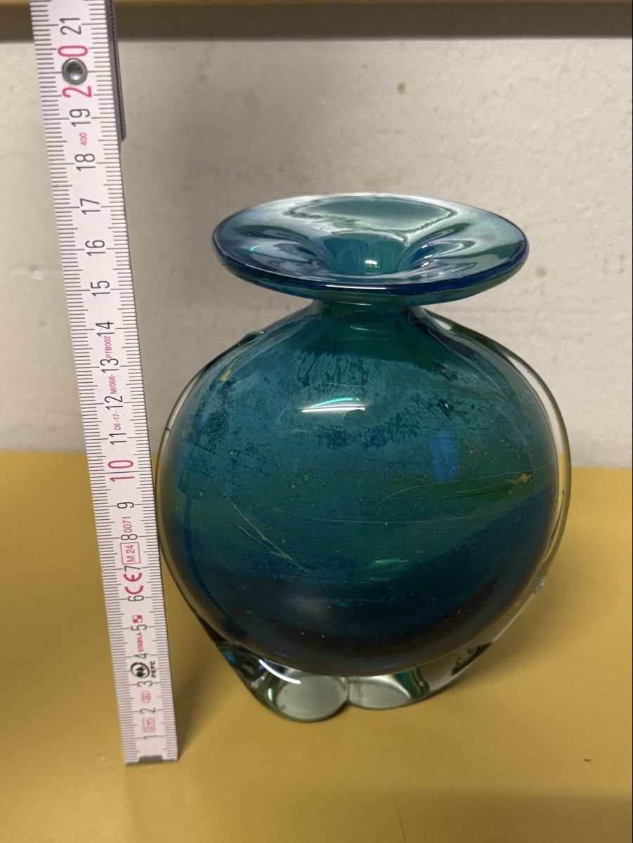 Vasen & Gefässe: Glas Vase  – Gebraucht aus Schlieren von Freundlich02 4