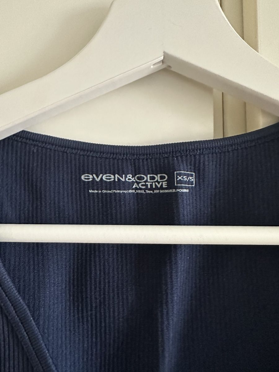 Tops: Even&Odd Active Top, marineblau, XS/S – Gebraucht aus Luzern von nee_zjh6 1