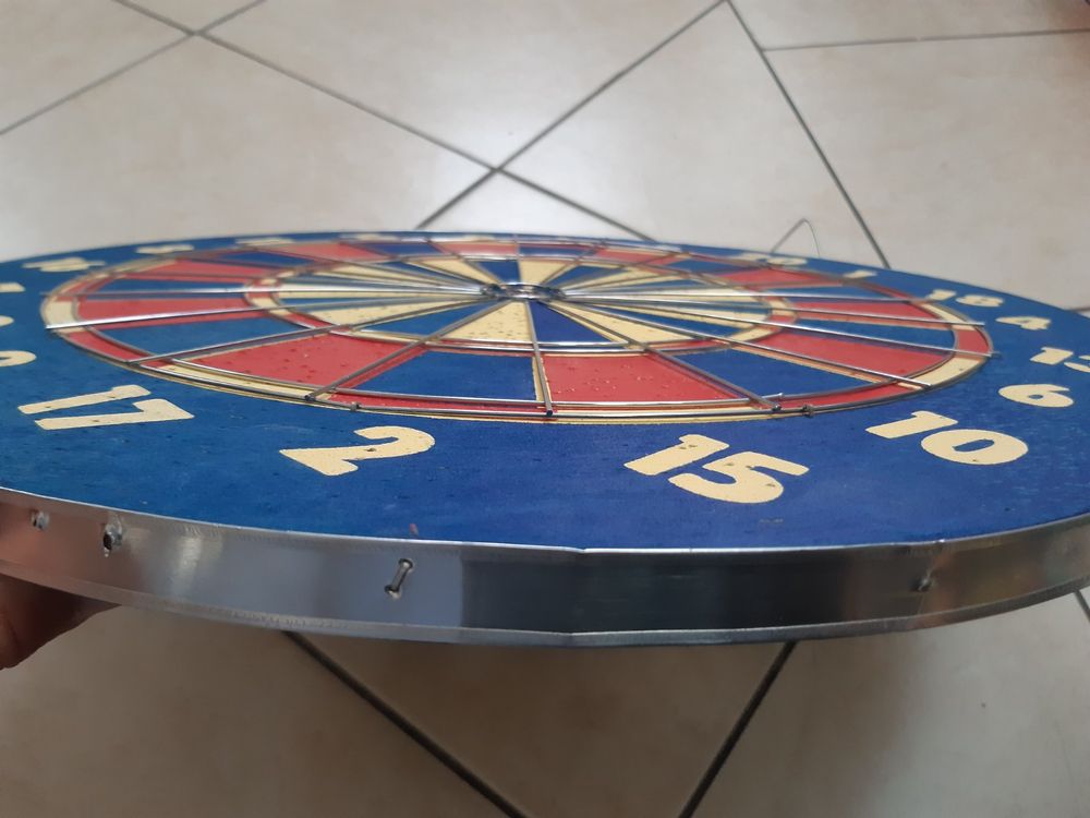Magnifique Grand Jeu de fléchettes VintageFrom England56cm Kaufen auf Ricardo