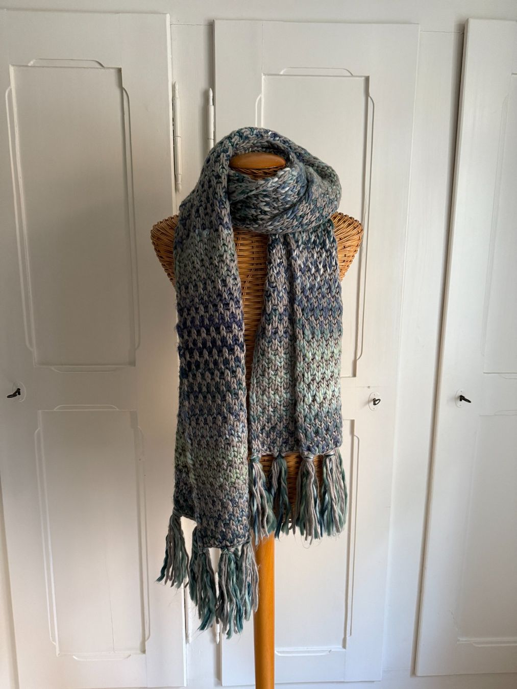 Barts Foulard & Sciarpe: BARTS - Strickschal grau-blau – Usato da Zürich venduto da Diazaio