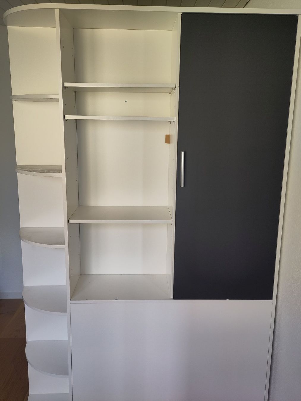 Conforama Armoires: Eck Schrank begehbar – D'occasion à Uetliburg SG par haemi01 1