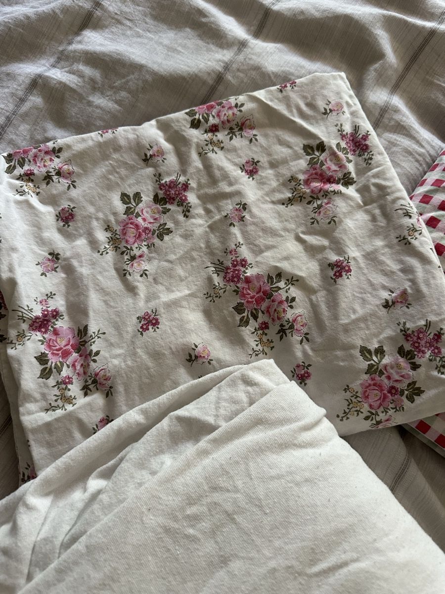 Bettwäsche: Bed linen set floral 2bedsheet – Gebraucht aus Zürich von car_68nt 2