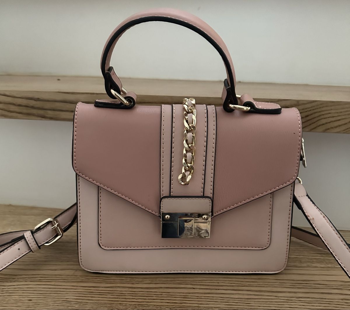 Borse da donna: Sac à main rose poudré élégant – Usato da Grolley venduto da Vale82