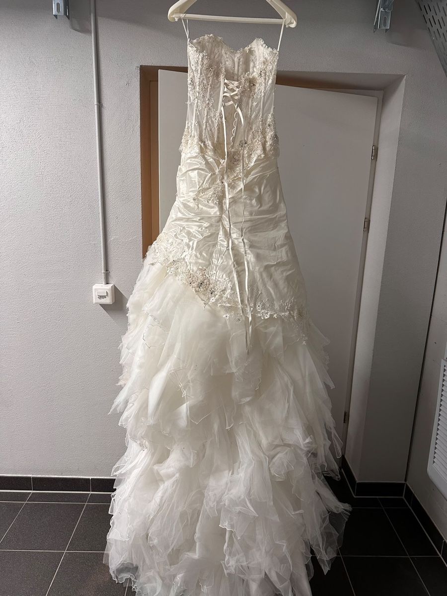 Robes: Hochzeitskleid  – D'occasion à Ostermundigen par Henrius23