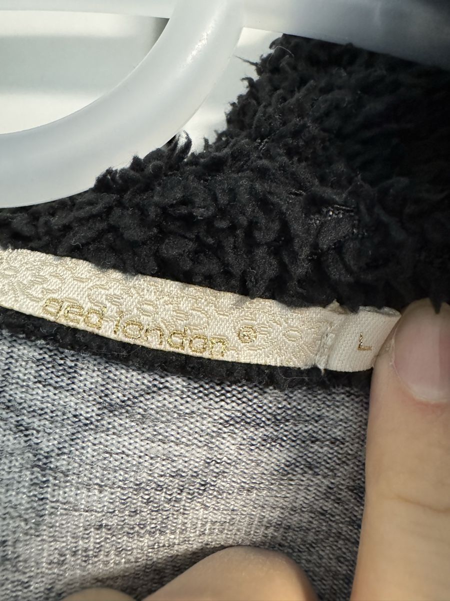 Negligees & Pyjamas: Kuscheliger Onsie – Gebraucht aus Zürich von ljp_2hsx 1