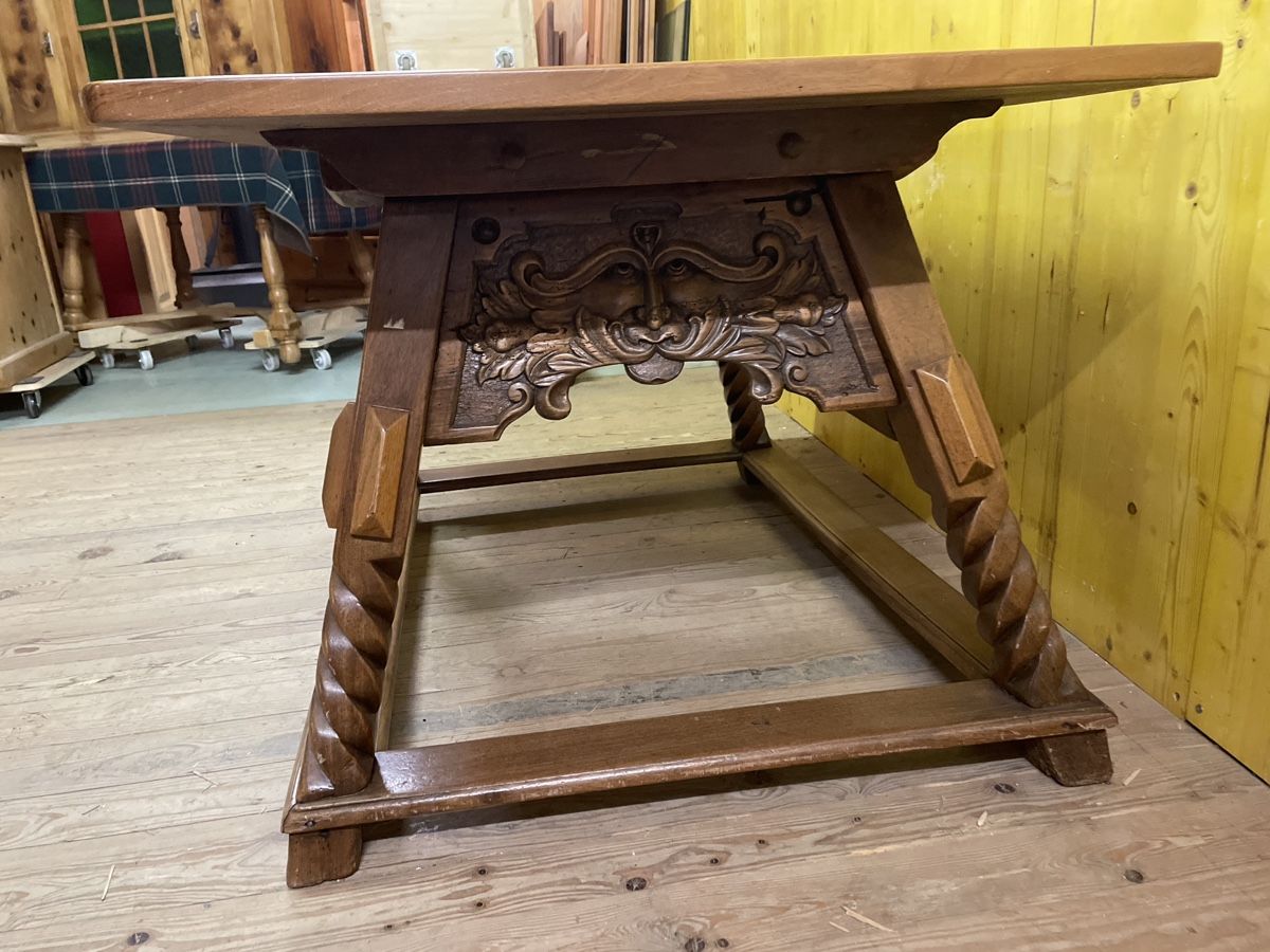 Tables: Tisch Nussbaum – D'occasion à Almens par bsundrix 2