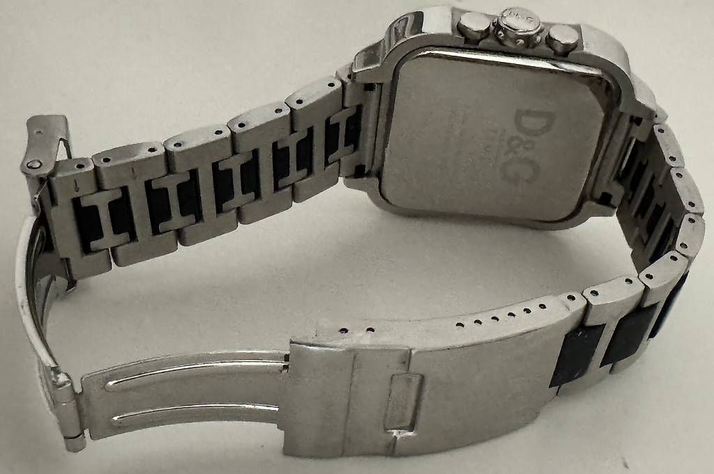 Dolce & Gabbana Uhren: Dolce & Gabbana DW0247 Armbanduhr – Gebraucht aus Volketswil von IT-Mac 1