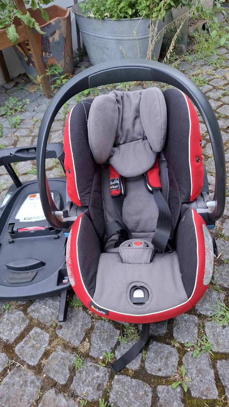 Auto-Kindersitze: BeSafe Izi Sleep Isofix Kindersitz mit Basis – Gebraucht aus Horgen von Nuesche 1
