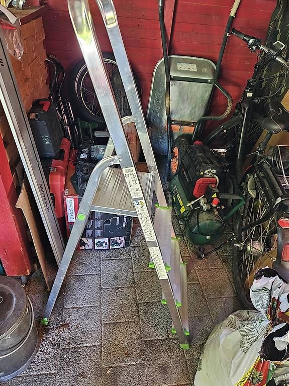 Scale: Bockleiter von Landi – Nuovo (secondo la descrizione) da Melchnau venduto da 12z_pjk8