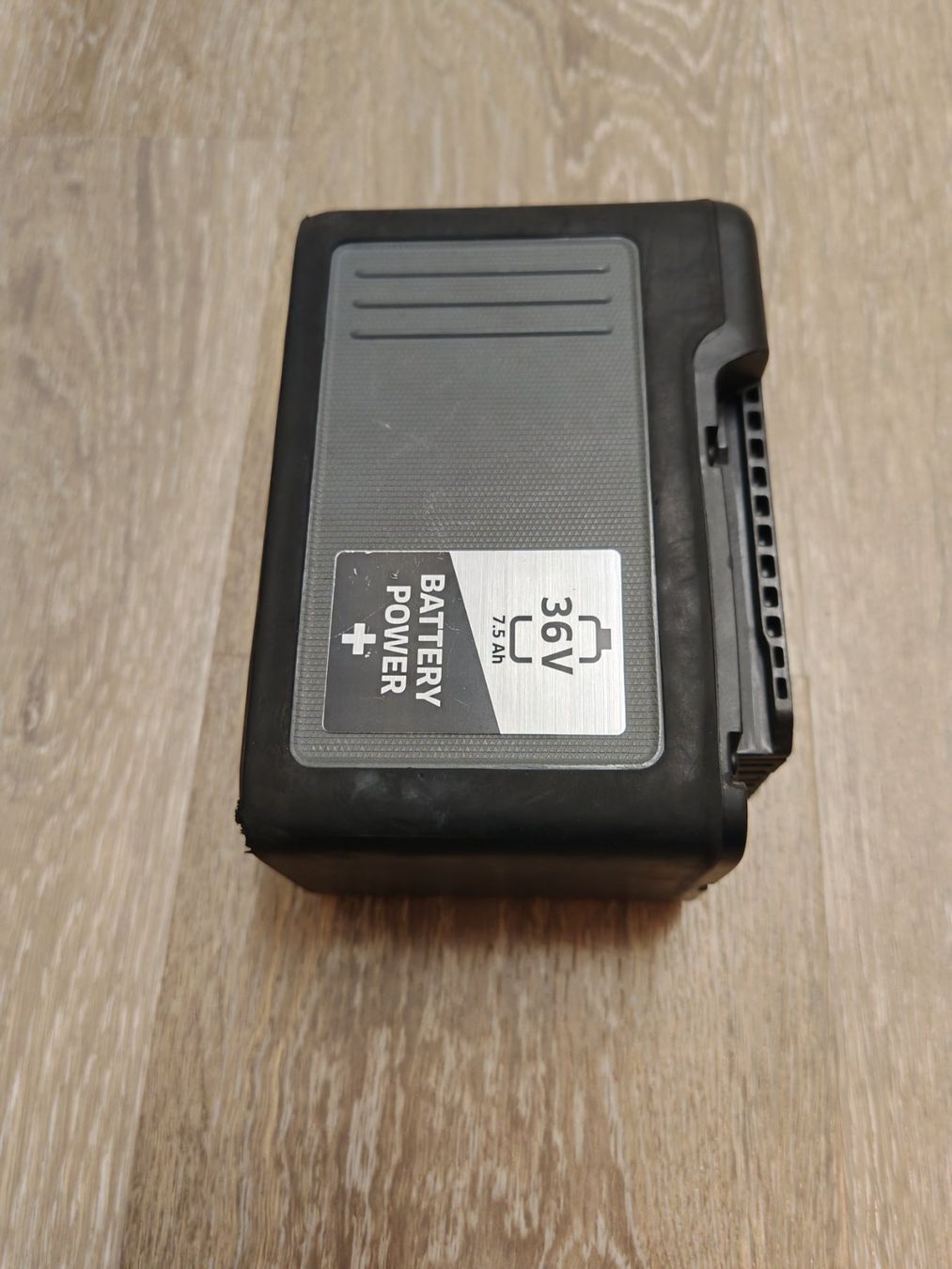 Kärcher Caricatori & Batterie: KÄRCHER AKKU 36 Volt /270 Wh – Difettoso da Bern venduto da Isterk 4