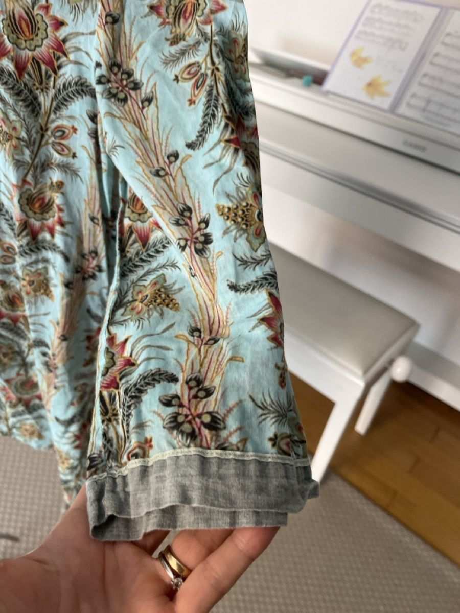 Nile Tuniche: Farbenfrohe Tunika mit Blumenmuster, Nile, M – Usato da Solothurn venduto da Bobesch08 2