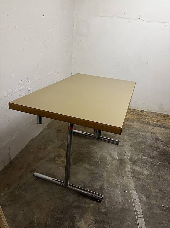 Tables: 2 Resopal Tische – D'occasion à Luzern par anneli90
