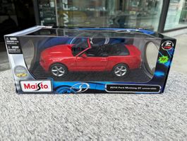 Maisto 1:18 Ford Mustang GT 2010 Convertible