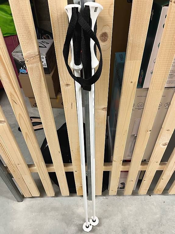 Skis: Skis + poles – Gebraucht aus Carouge GE von kat_g2dp 4