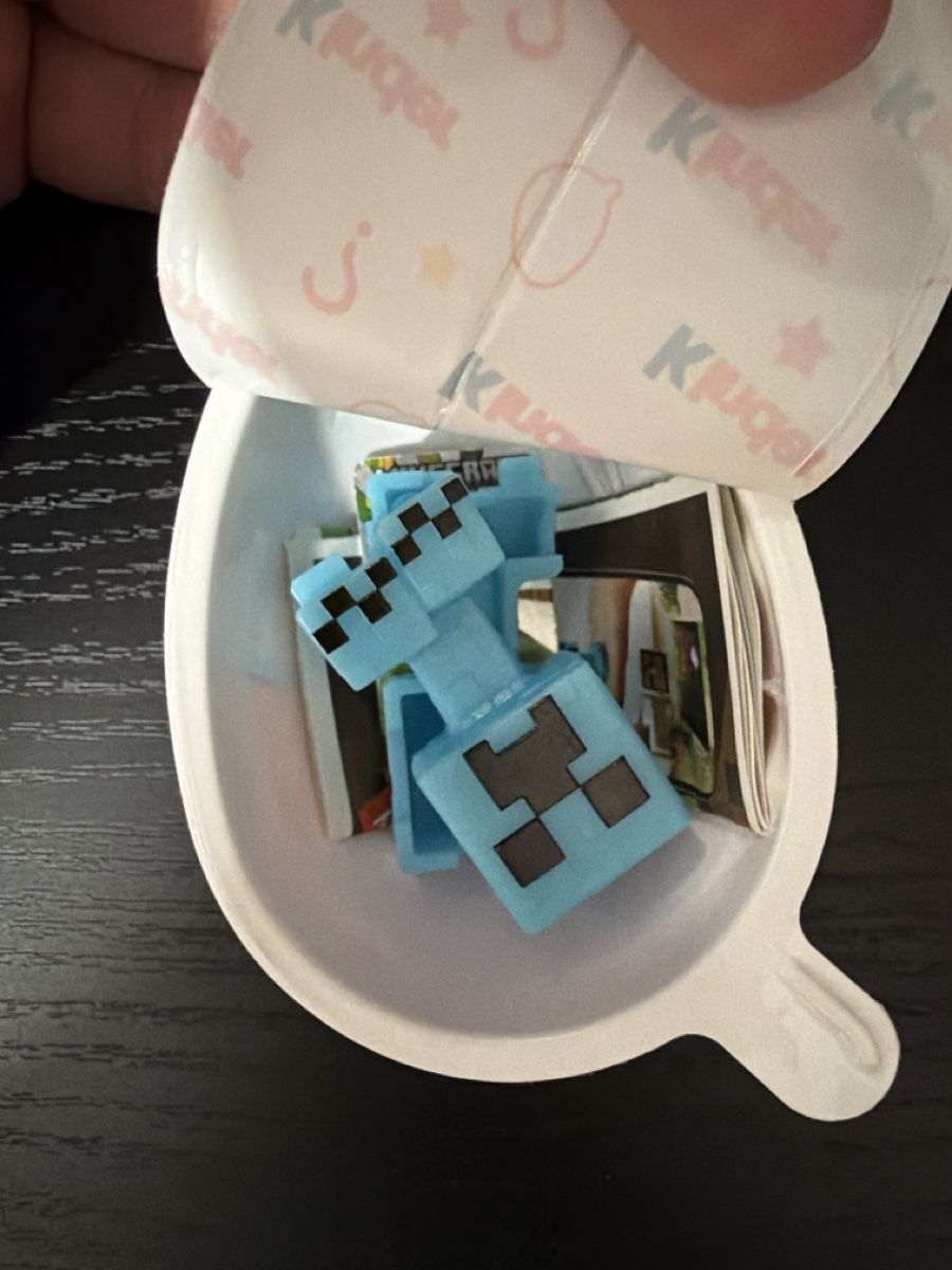 Statuette: Kinder Joy Minecraft Figur Charged Creeper – Nuovo (secondo la descrizione) da wynigen venduto da Birnenmus