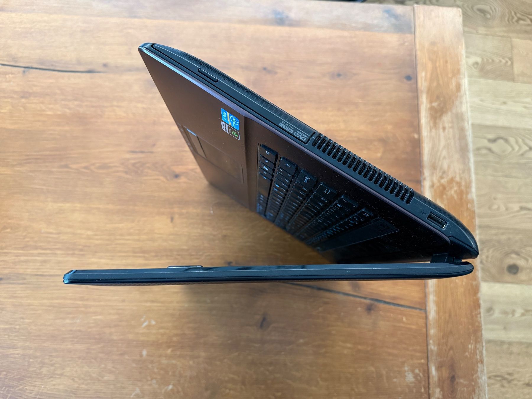 Asus Notebooks: ASUS I7 K73SV – Defekt aus Riddes von panchaud-e 2
