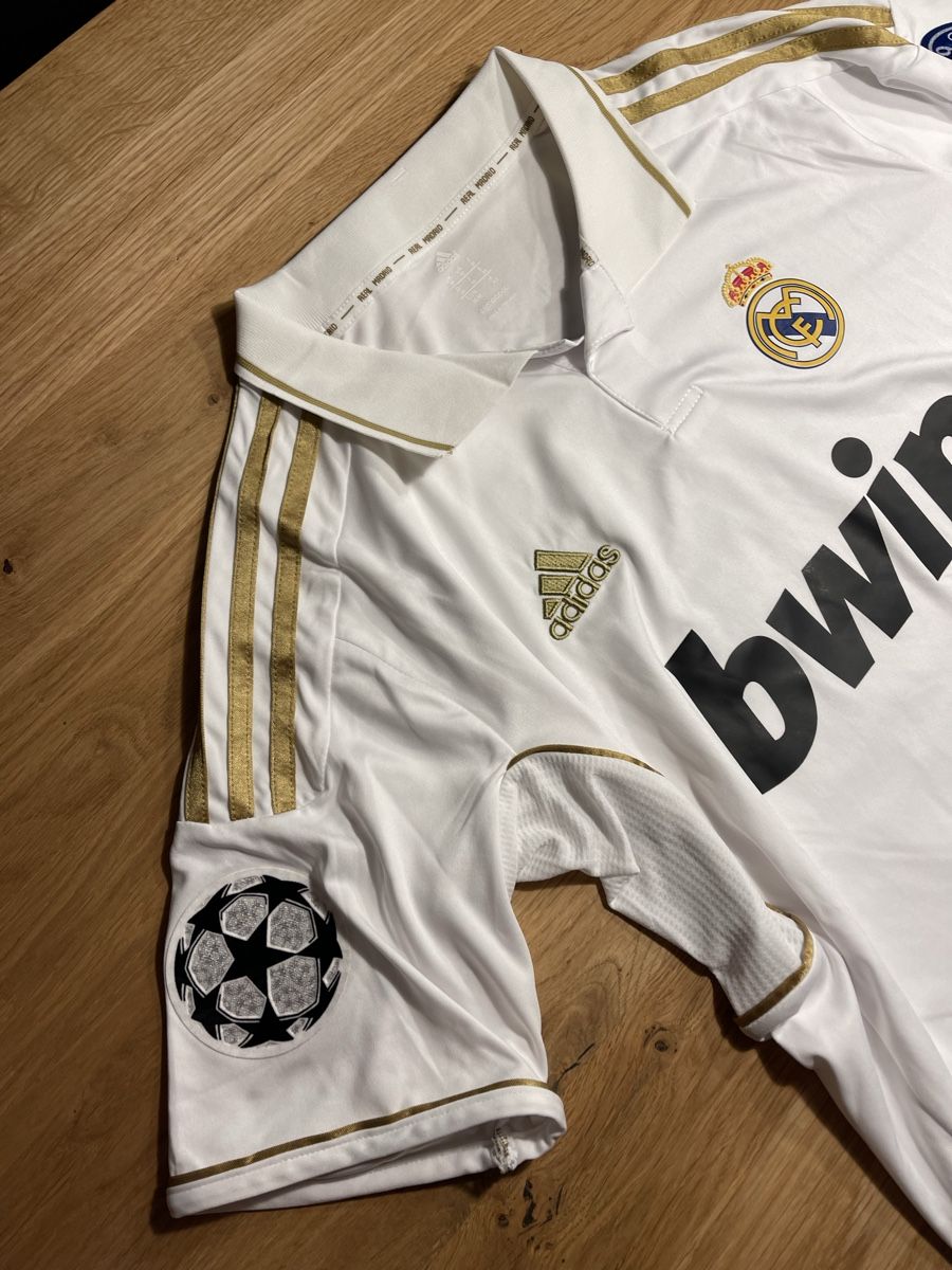 Real Madrid Canottiere & Pantaloni: Real Madrid 2011/12 Heimtrikot – Usato da Ballwil venduto da chieffzz 2