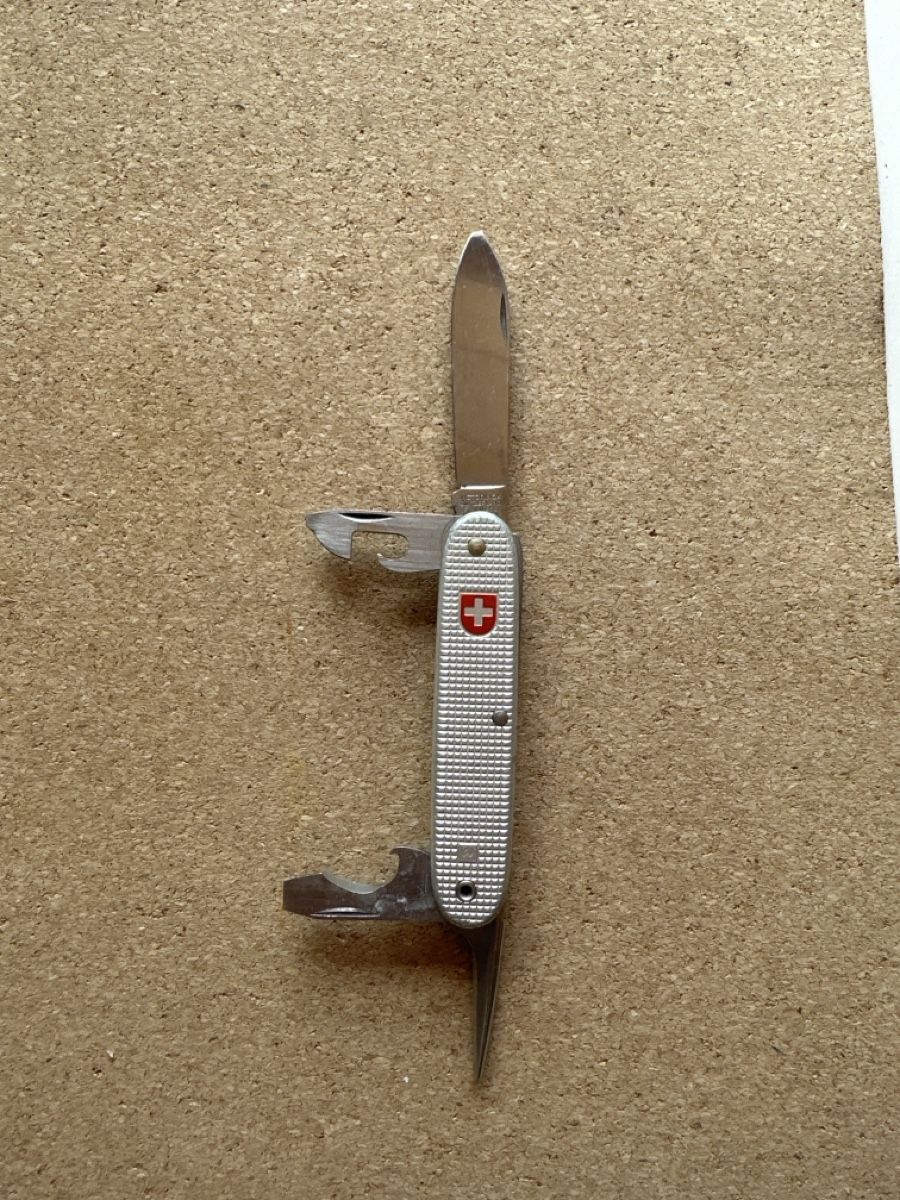 Victorinox Coltelli tascabile: Victorinox Taschenmesser – Difettoso da Appenzell venduto da CBuerkler
