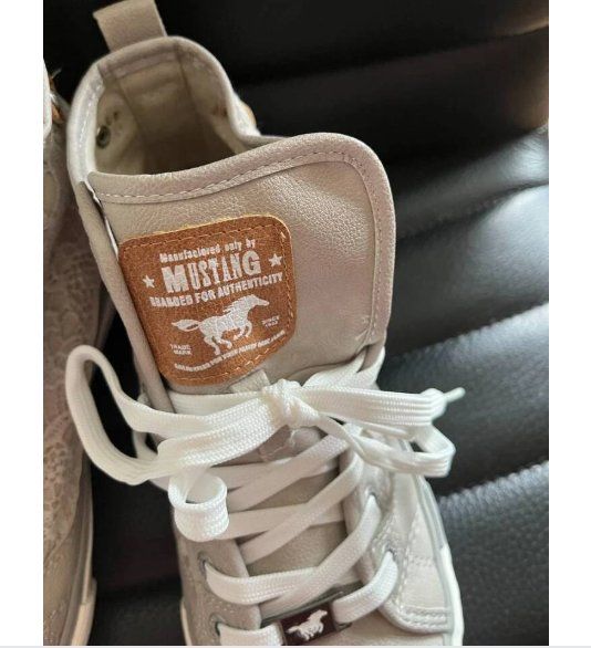 Mustang Scarpe da donna: Sneaker /// Mustang /// 38 – Nuovo (secondo la descrizione) da Brittnau venduto da Zofigerin 1