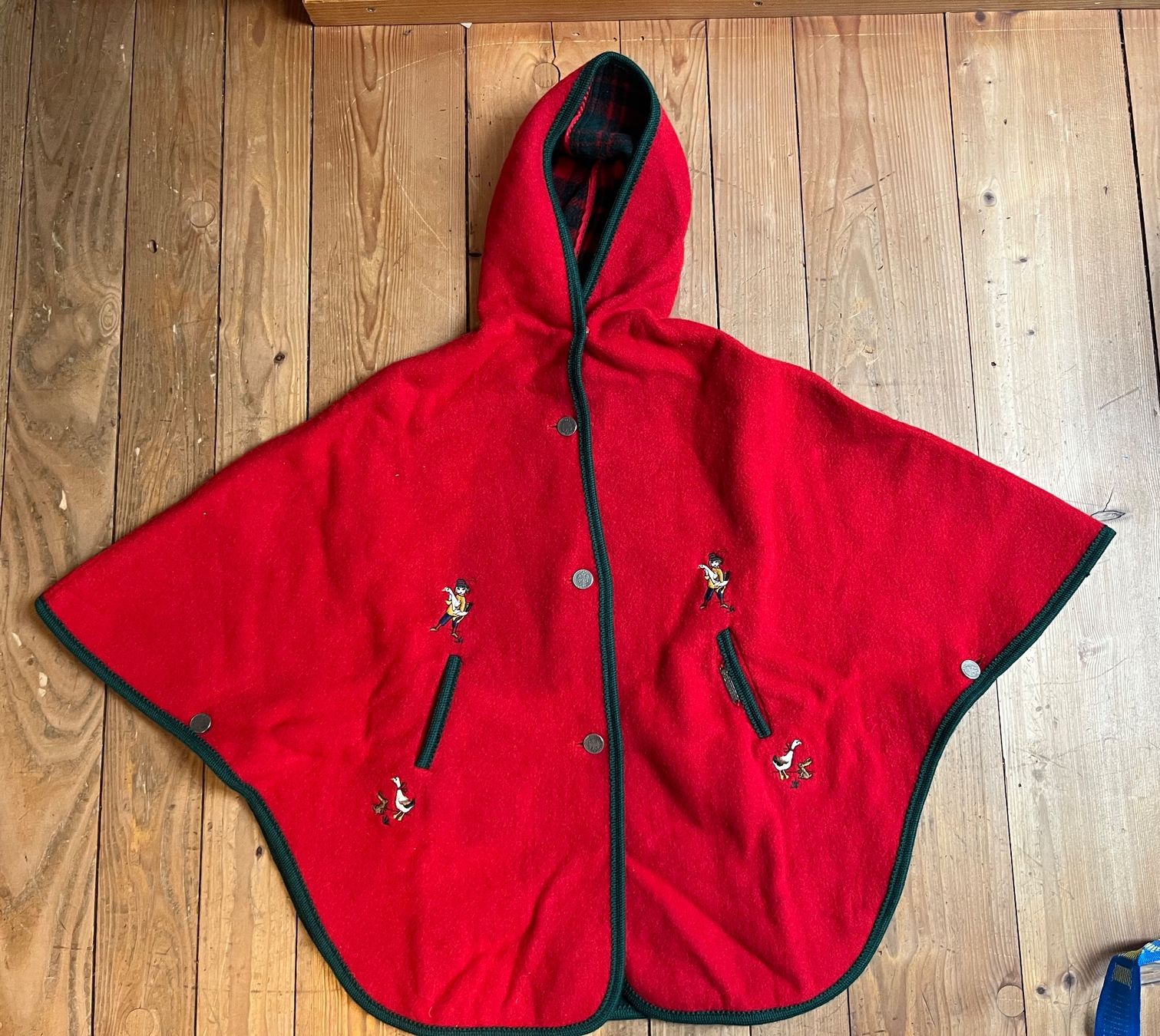 Jacken & Mäntel: Kinderponcho aus Wolle Gr. 116 – Neu (gemäss Beschreibung) aus Pratteln von asw_w28p