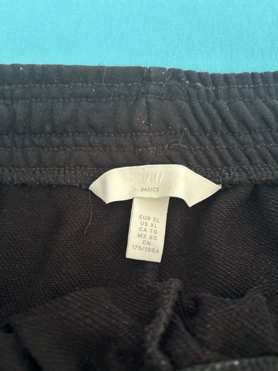 H&M Hosen: Schwarze H&M Shorts XL – Neu (gemäss Beschreibung) aus Wald AR von bertli00 1