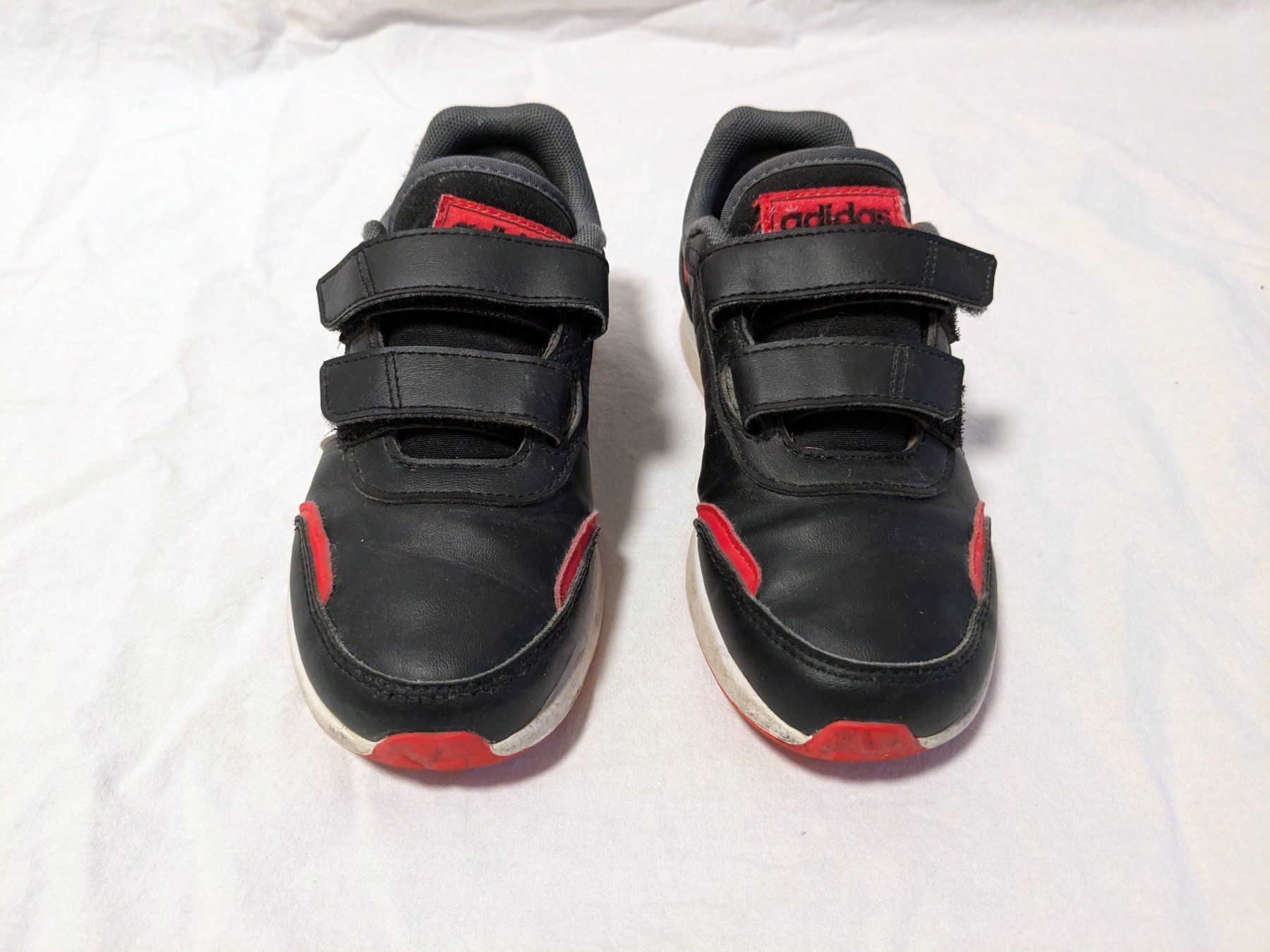 Adidas Schuhe für Jungen: Adidas Sneakers VS SWITCH 3 CF Schwarz/Rot Gr. 31 – Gebraucht aus Winterthur von in4matiker 2