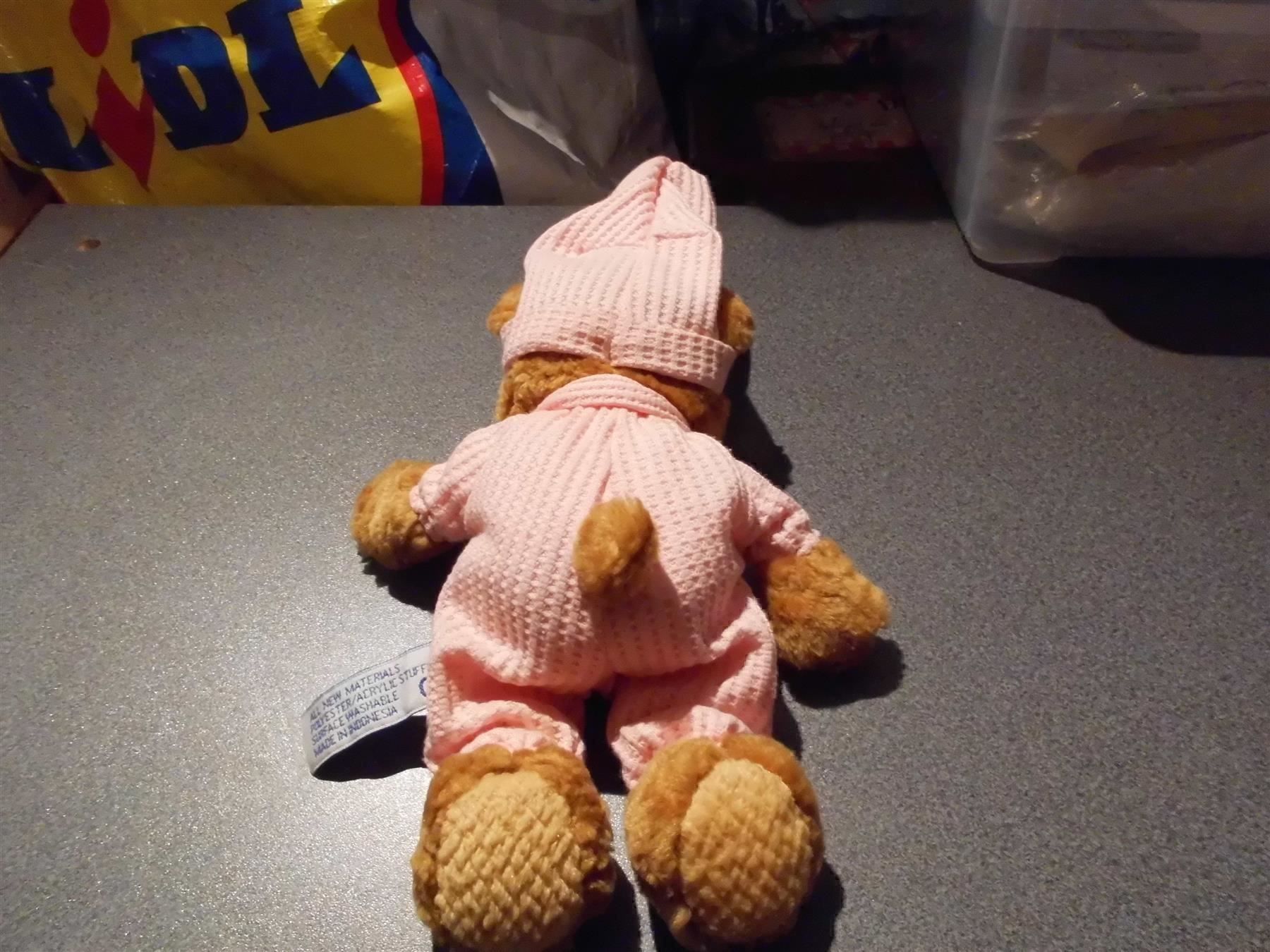 Giocattoli: Teddy Bär mit rosa Pyjama und Schlafmütz – Usato da Zürich venduto da Motzkuh 1