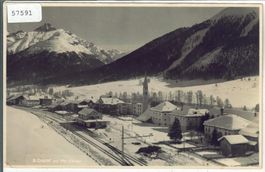 Scanfs mit Bahnhof im Winter