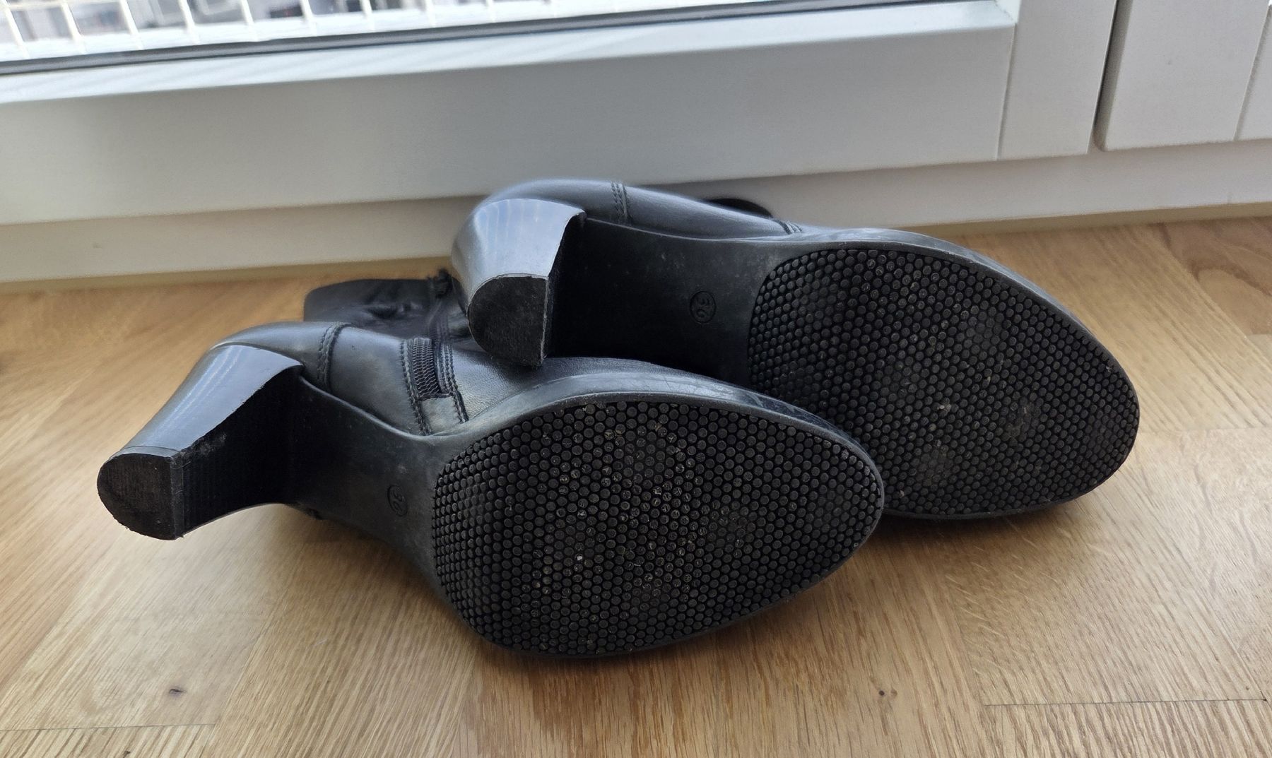 Chaussures femmes: Tolle Boots Gr. 36 – D'occasion à Kriens par ..stx.. 3