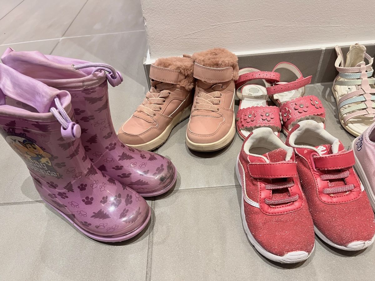 Schuhe für Mädchen: Mädchen Schuhpaket 25 – Gebraucht aus Agno von me_me_me 1
