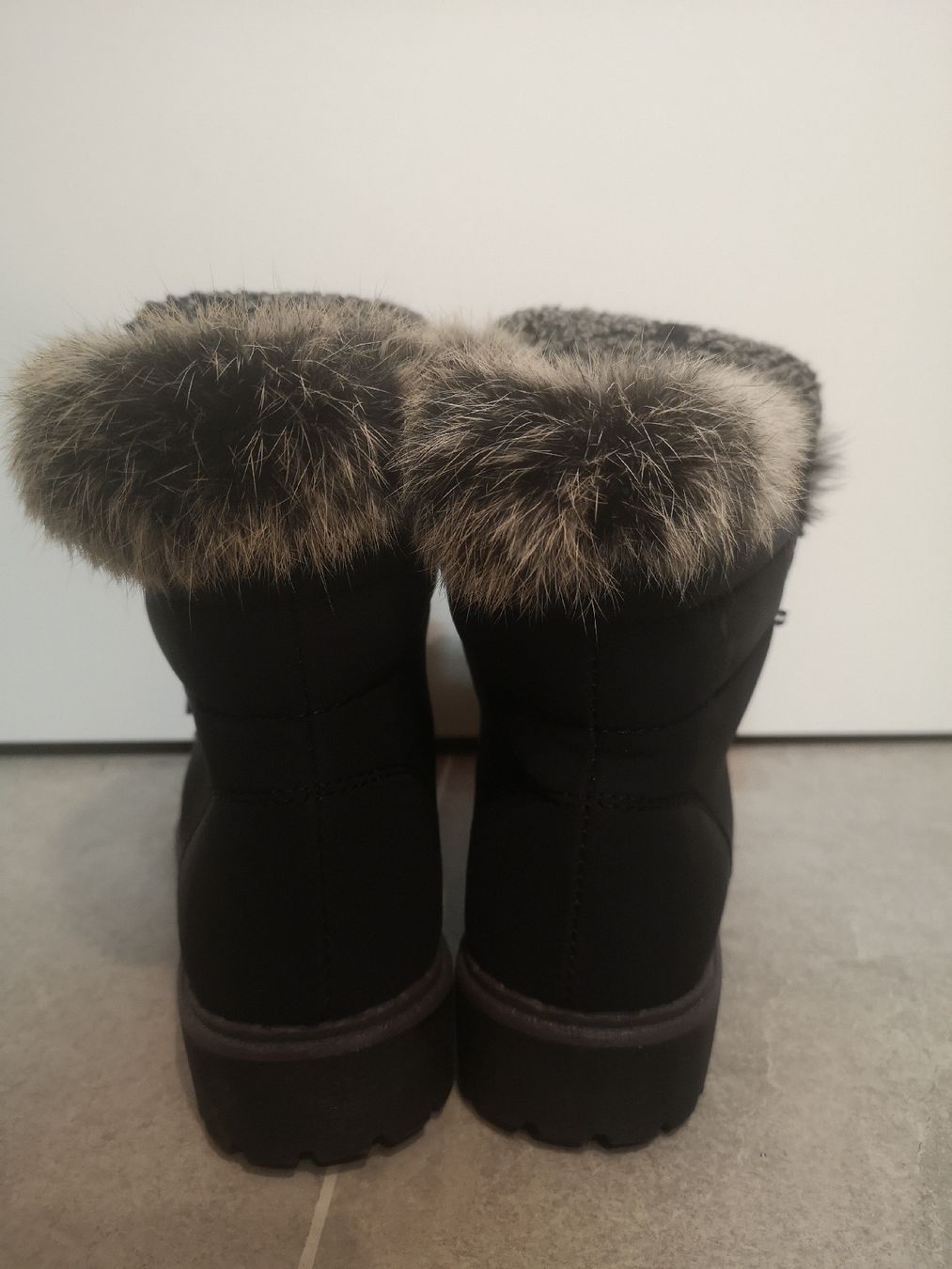 Scarpe da donna: NEU Winterstiefel Gr. 36 – Nuovo e nell'imballaggio originale da Lostallo venduto da cha_lx5j 2
