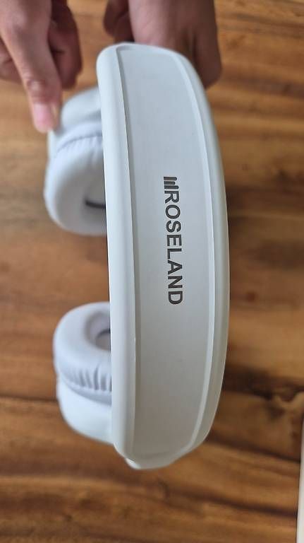 Cuffie: Bluethoot Roseland Headphones – Usato da Mönchaltorf venduto da mir_95p6 1