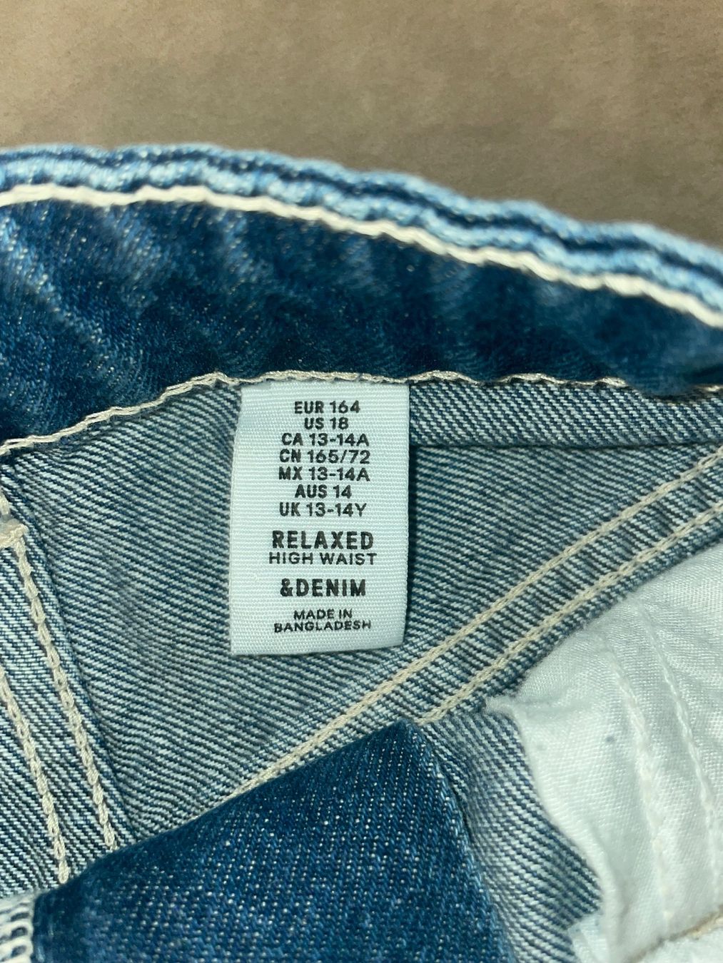 H&M Hosen: Jeans Shorts – Gebraucht aus Fislisbach von arse 2