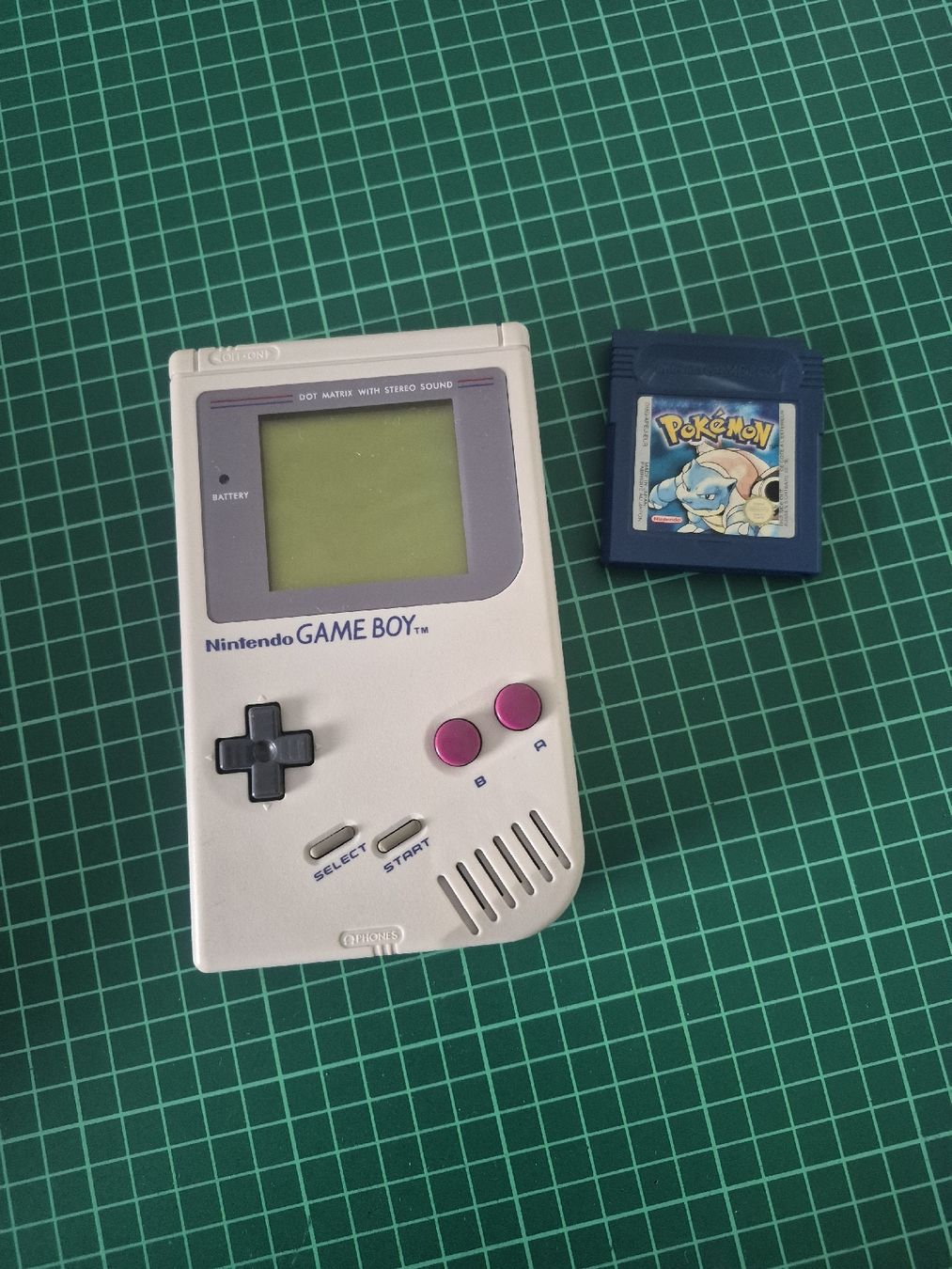 Nintendo Console: Nintendo Game Boy + Pokemon Blue – Usato da Meyrin venduto da Retro-GZ