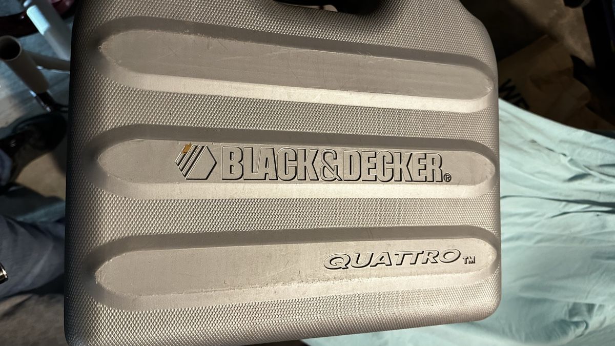 Perceuses: Black & Decker Quattro – Défectueux à Lostorf par Rebuli 4