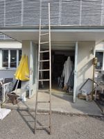 Holzleiter alt dekorativ gut erhalten 3.56 Meter lang..