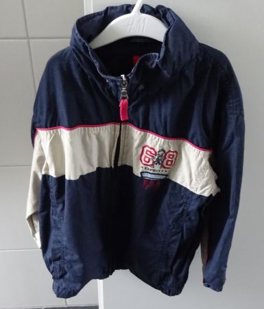 Gr. 128/134 Übergangsjacke von Esprit mit Kapuze im Kragen