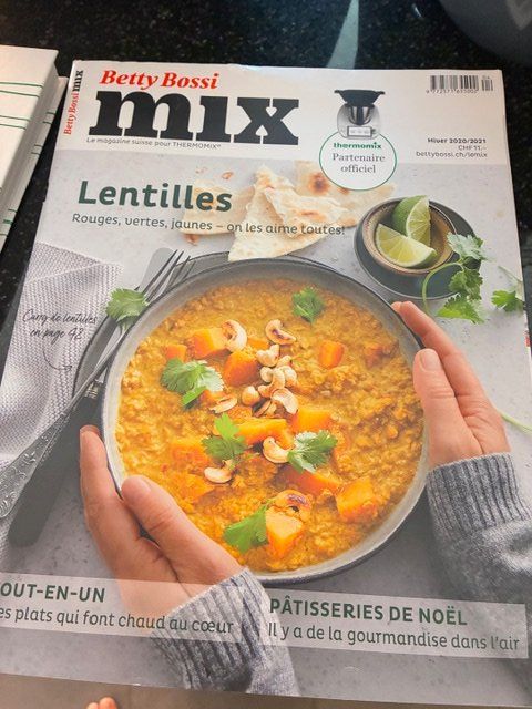 Thermomix Appareils de cuisine: TM6 avec beaucoup d'accessoires. – D'occasion à Avenches par xavix1977 7