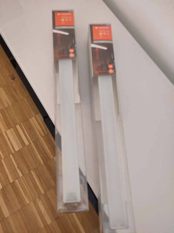 Lampen: 2× Ledvance Cabinet LED Corner 55 cm  éclairage sous-meuble – Gebraucht aus Gland von cholletk01