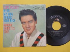 Elvis Presley – Wear My Ring Around Your Neck