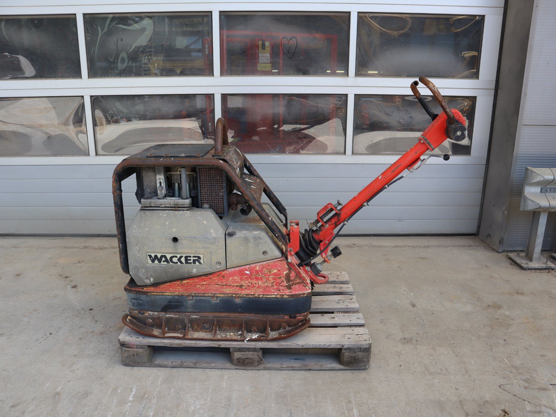 Wacker Neuson Tutte le macchine: Wacker Neuson DPU 6055 Vibroplatte – Usato da Hasle LU venduto da Arag08