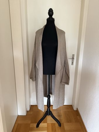Langer Cardigan in goldbraun - Gr. S