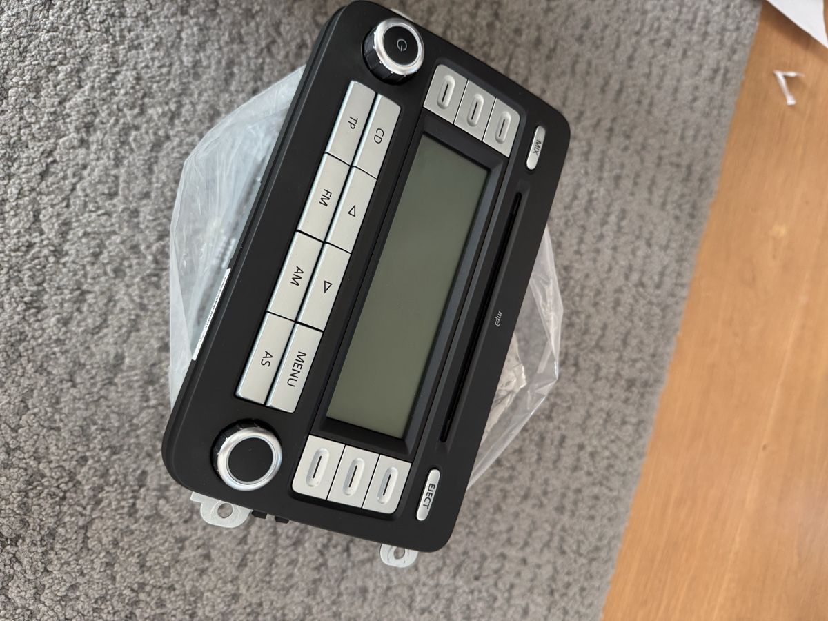 Sistemi audio & multimediali: Autoradio MP3 RCD300 – Usato da Mörschwil venduto da zalilla 1