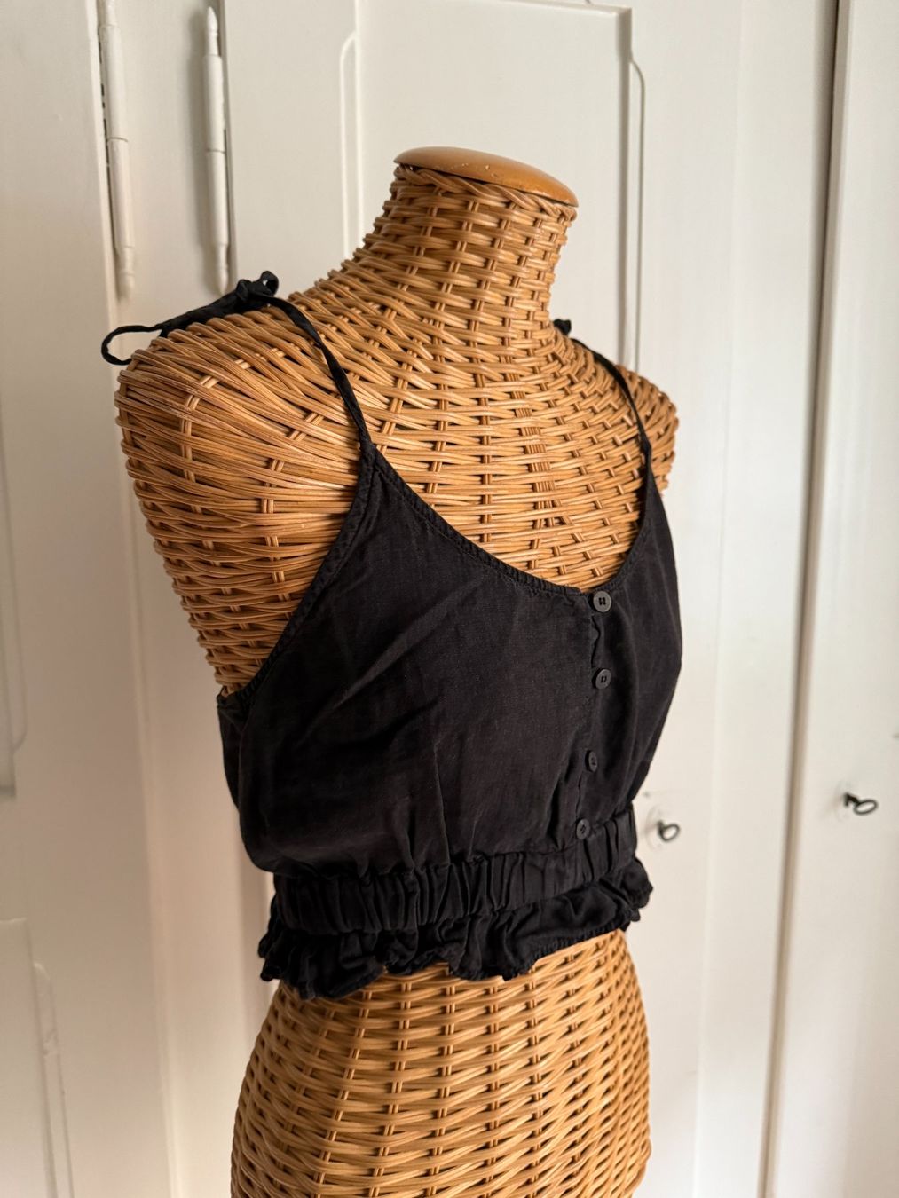 Zara Tops: ZARA - cropped Trägertop schwarz S – Gebraucht aus Zürich von Diazaio 1