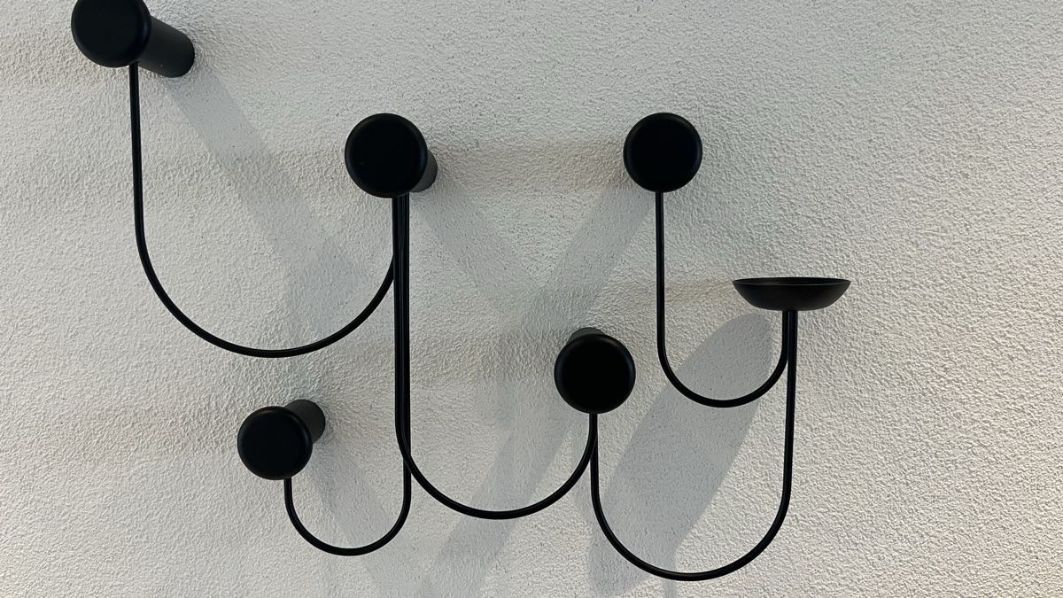 Garderobe: Pina Wandgarderobe, Designklassiker, schwarz – Gebraucht aus Seon von AndreasD78