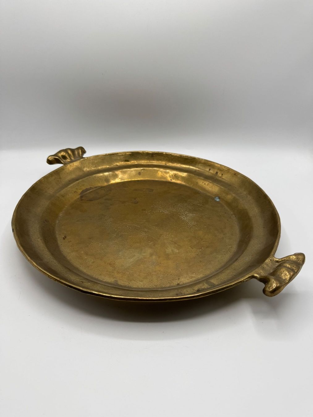 Plateaux: Messingtablett mit Henkeln – D'occasion à Sachseln par BONATI01