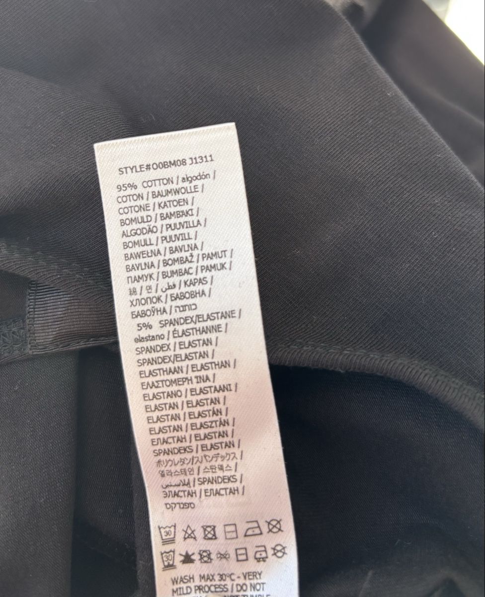 Guess Top: Guess Body – Nuovo (secondo la descrizione) da Arbon venduto da and_z2hx 4