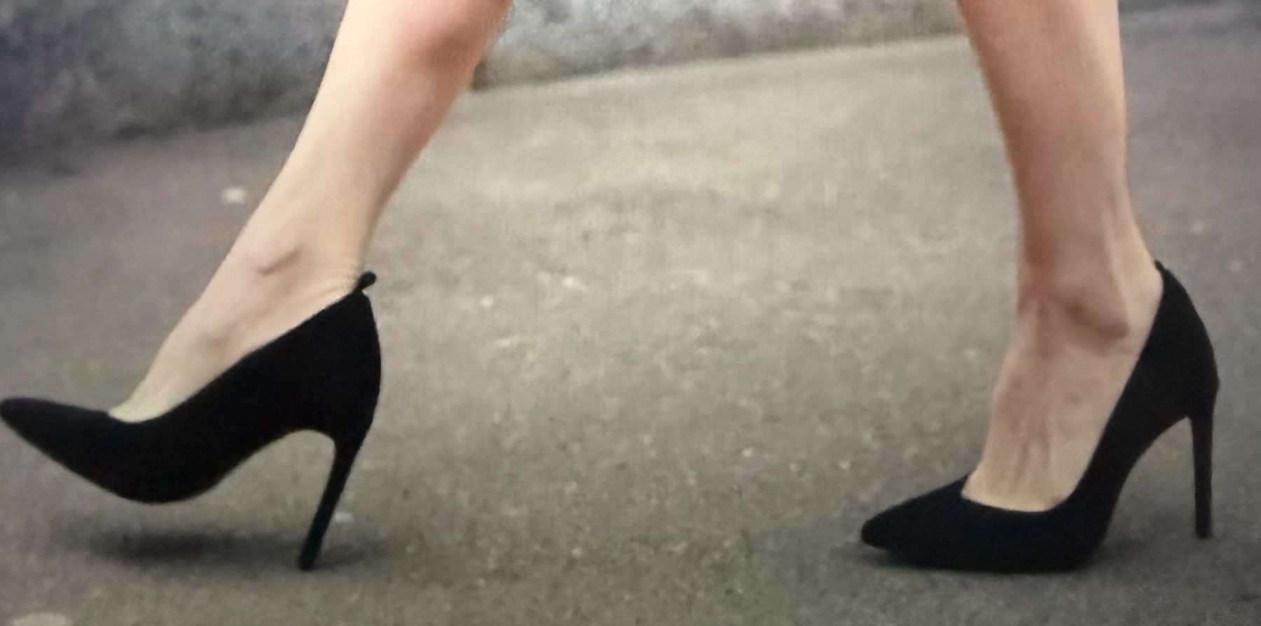 Scarpe da donna: Pumps schwarz Wildleder Grösse 37 Dame neu – Nuovo e nell'imballaggio originale da Zürich venduto da Secretwish007 1