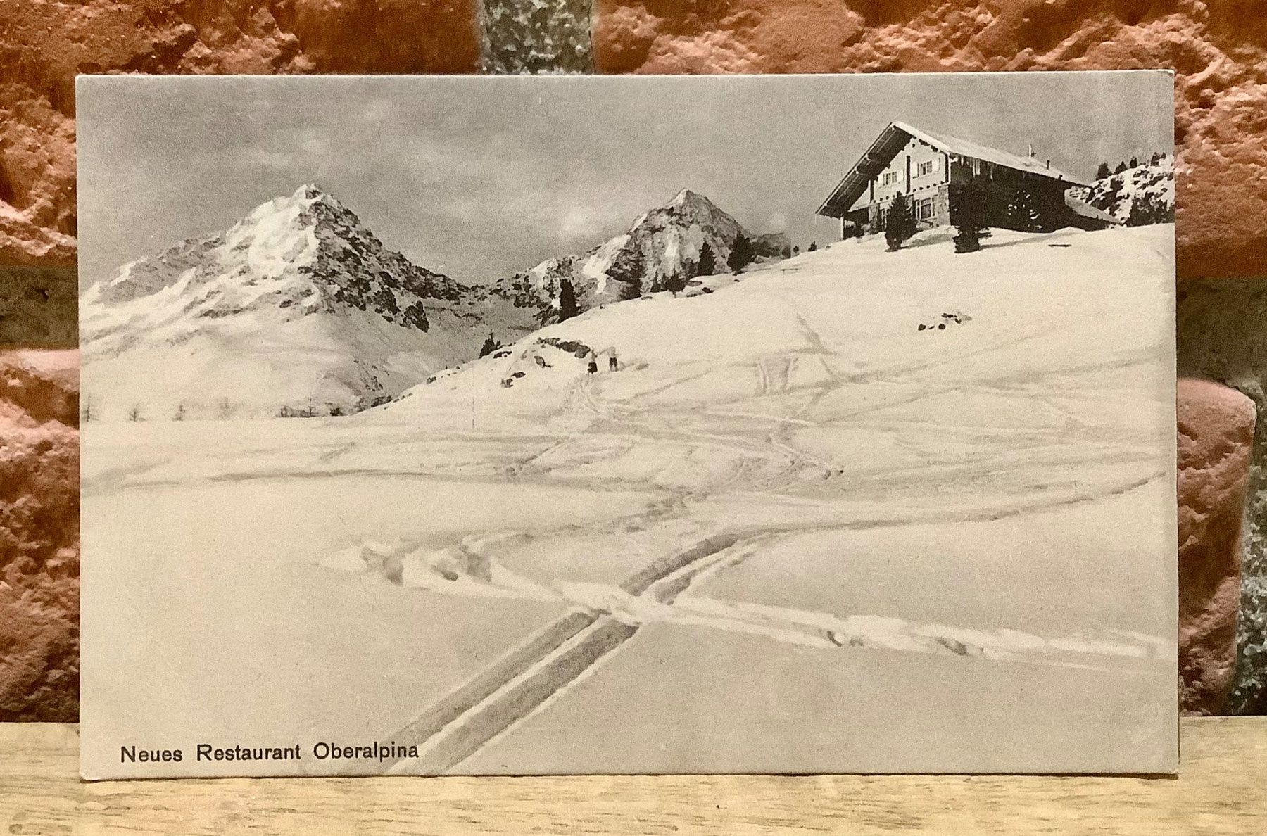 Cartoline postali: NEUES RESTAURANT OBERALPINA - Winterlandschaft - Engadin – Usato da Root venduto da ENGLAND-TREASURES