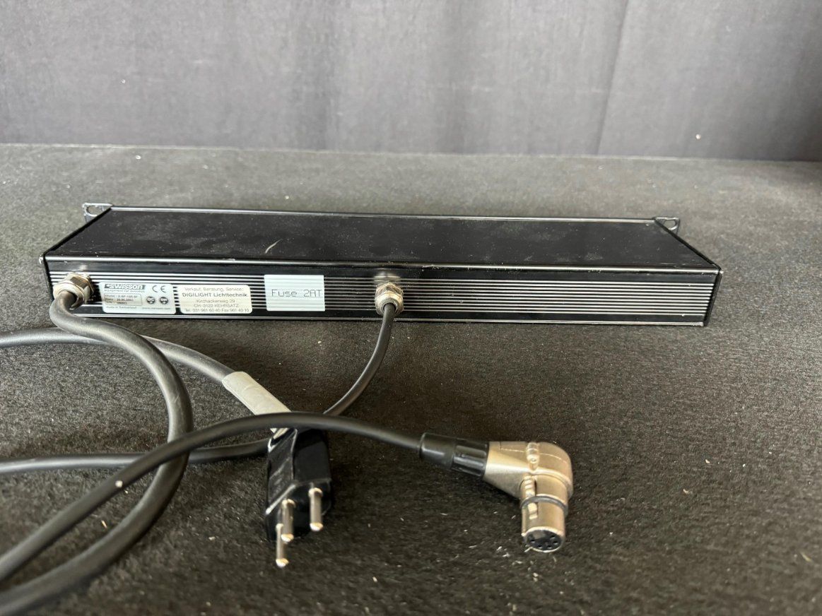 Unità & Adattatore: Swisson DMX - Splitter – Usato da Urtenen-Schönbühl venduto da nuancegmbh 1